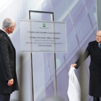 Foto Nicoloro G. 21/03/2011 Milano Inaugurazione alla presenza del Capo dello Stato della nuova sede della Regione Lombardia. nella foto Roberto Formigoni – Giorgio Napolitano