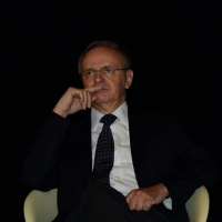 Foto Nicoloro G.   20/10/2014   Milano    Incontro e dibattito dal titolo " Partiti per la Tangente " per affrontare il tema sempre attuale della corruzione nelle istituzioni e nel mondo imprenditoriale. nella foto Piercamillo Davigo, magistrato del pool di Mani Pulite.