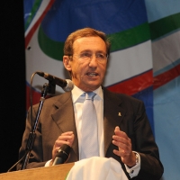 Foto Nicoloro G. \" Citazione obbligatoria \" Milano 25/10/2010 Il presidente della Camera e\' al Teatro Derby a Milano, nelle nuove vesti di leader di Futuro e Liberta’, per un incontro pubblico con simpatizzanti, militanti dei circoli di Generazione Italia e amministratori locali fuoriusciti dal Pdl. nella foto Gianfranco Fini