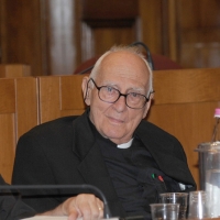 Foto Nicoloro G. 20/09/2011 Milano Incontro interreligioso sul tema ” Tutti figli di Abramo: dunque, fratelli ? ” che ha visto rappresentanti delle tre grandi fedi monoteiste, Islam – Ebraismo – Cristianesimo, dialogare sull’ affermazione ormai accettata della comune discendenza da Abramo. nella foto Sergio Katunarich