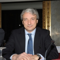 Foto Nicoloro G. Milano 15/12/2010 Incontro, al Circolo della Stampa, sul tema ” Padri, figli e Patrimoni: Family business e passaggio generazionale ” per fare il punto sui servizi di eccellenza e sulle novita’ da mettere in atto a fronte delle esigenze di gestione dei patrimoni familiari in particolare nelle fasi critiche dei passaggi generazionali. nella foto Giuseppe Pasini