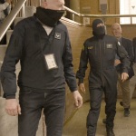 Foto Nicoloro G.   08/10/2022   Ravenna   Incontro pubblico con il Comandante Alfa, luogotenente dei Carabinieri in pensione, tra i fondatori del G.I.S., Gruppo Intervento Speciale, ha partecipato a numerose azioni in Italia e all' estero. Ancora oggi vive nell' anonimato e sotto scorta ed e' attivo, soprattutto nelle scuole, per parlare di lotta alla mafia e al terrorismo, di cyberbullismo e legalita'. E' il carabiniere piu' decorato d' Italia. nella foto il comandante Alfa al suo arrivo nella sala dell' incontro.