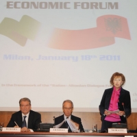 Foto Nicoloro G. 18/01/2011 Milano Incontro, nella sede della Camera di Commercio, su ” Italian-Albanian Economic Forum ” alla presenza del primo ministro di Albania e delle istituzioni di Lombardia. nella foto Roberto Formigoni – Sali Berisha – Bruno Ermolli – Letizia Moratti – Guido Podestà