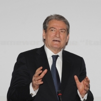 Foto Nicoloro G. 18/01/2011 Milano Incontro, nella sede della Camera di Commercio, su ” Italian-Albanian Economic Forum ” alla presenza del primo ministro di Albania e delle istituzioni di Lombardia. nella foto Sali Berisha
