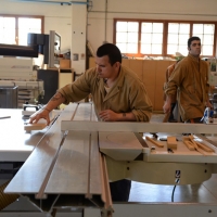 Foto Nicoloro G.  09/04/2015   Coriano ( Rimini )  La Comunità di San Patrignano, fondata nel 1978, è una Organizzazione Non Governativa autogestita che accoglie e assiste attualmente circa 1300 tra ragazzi e ragazze. nella foto l' interno della falegnameria dove con sofisticati e modernissimi macchinari realizzano arredi, complementi d' arredo e armadi e mobili su misura.