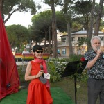 Foto Nicoloro G.   06/08/2020   Milano Marittima-Cervia  ( RA )  Inaugurazione del monumento ' La Rosa della Milanesiana di Riviera ', opera dell' artista Marco Lodola e donato dalla Fondazione Elisabetta Sgarbi al comune di Cervia. nella foto Elisabetta Sgarbi con l' artista Marco Lodola.