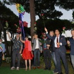 Foto Nicoloro G.   06/08/2020   Milano Marittima-Cervia  ( RA )  Inaugurazione del monumento ' La Rosa della Milanesiana di Riviera ', opera dell' artista Marco Lodola e donato dalla Fondazione Elisabetta Sgarbi al comune di Cervia. nella foto il gruppo davanti all' opera svelata.