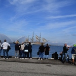 Foto Nicoloro G.   18/10/2026   Ravenna   Dopo una sosta di 5 giorni la nave scuola A. Vespucci lascia il porto di Ravenna. nella foto una folla di persone si e' riversata lungo i pontili per assistere e salutare la nave Vespucci che lasciava il porto di Ravenna.
