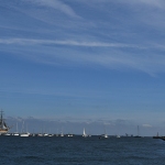 Foto Nicoloro G.   18/10/2026   Ravenna   Dopo una sosta di 5 giorni la nave scuola A. Vespucci lascia il porto di Ravenna. nella foto una folla di persone si e' riversata lungo i pontili per assistere e salutare la nave Vespucci che lasciava il porto di Ravenna.