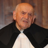 Foto Nicoloro G. 27/10/2010 Milano  Nell\'aula magna dell\'Università Cattolica conferimento della laurea honoris causa al teologo, antropologo e storico delle religioni il belga Julien Ries nel corso della cerimonia di inaugurazione dell\' anno accademico 2010-2011. nella foto Julien Ries