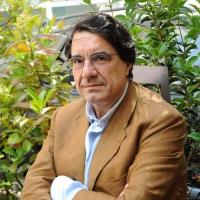Foto Nicoloro G. 05/06/2010 Cremona Primo Festival TRA Letteratura e Musica " Le corde dell ' anima " . nella foto Elido Fazi