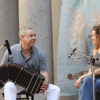 Foto Nicoloro G. 05/06/2010 Cremona Primo Festival TRA Letteratura e Musica " Le corde dell ' anima " . nella foto Fabio Turchetti – Valeria Parrella