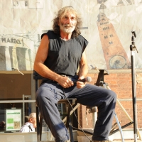 Foto Nicoloro G. 05/06/2010 Cremona Primo Festival TRA Letteratura e Musica " Le corde dell ' anima " . nella foto Mauro Corona