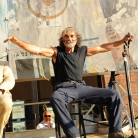 Foto Nicoloro G. 05/06/2010 Cremona Primo Festival TRA Letteratura e Musica " Le corde dell ' anima " . nella foto Mauro Corona
