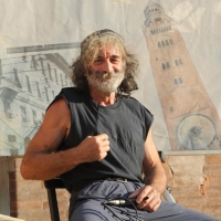 Foto Nicoloro G. 05/06/2010 Cremona Primo Festival TRA Letteratura e Musica " Le corde dell ' anima " . nella foto Mauro Corona