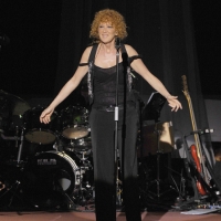 Foto Nicoloro G.   05/06/2010  Cremona  Primo Festival TRA Letteratura e Musica " Le corde dell ' anima " . nella foto Fiorella Mannoia
