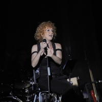 Foto Nicoloro G.   05/06/2010  Cremona  Primo Festival TRA Letteratura e Musica " Le corde dell ' anima " . nella foto Fiorella Mannoia