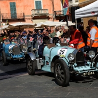 Foto Nicoloro G. 16/05/2014  Ravenna    La 32° edizione della 1000 Miglia, con le sue 435 auto, passa da Ravenna. nella foto auto in coda per la timbratura del passaggio.