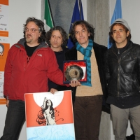 Foto Nicoloro G.  26/11/2010,  Faenza ( Ra ) Quattordicesima edizione del M.E.I. - Meeting Etichette Indipendenti. Manifestazione di primaria importanza per gli appassionati di cultura indie che si ritrovano per fare il punto della situazione del settore, ascoltare buona musica, approfondire tematiche. nella foto La band \"Tete de bois\"