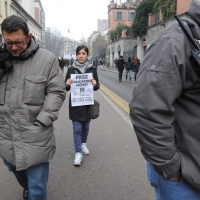 Foto Nicoloro G. Milano 14/12/2010 Corteo degli studenti contro il governo Berlusconi e la riforma Gelmini. Forte tensione con le forze dell’ ordine. nella foto Manifestante con cartello