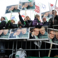 Foto Nicoloro G. 22/01/2012 Milano Manifestazione con corteo della Lega Nord contro il governo Monti. nella foto Manifestanti, bandiere e cartelli