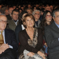 Foto Nicoloro G. 05/02/2011 Milano Manifestazione al Palasharp, per chiedere le dimissioni del premier Berlusconi, organizzata da Liberta' e Giustizia. nella foto Maurizio Pollini – Lella Costa – Carlo de Benedetti