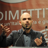 Foto Nicoloro G. 05/02/2011 Milano Manifestazione al Palasharp, per chiedere le dimissioni del premier Berlusconi, organizzata da Liberta' e Giustizia. nella foto Roberto Saviano