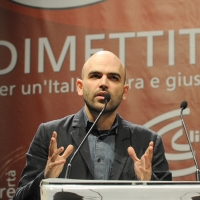 Foto Nicoloro G. 05/02/2011 Milano Manifestazione al Palasharp, per chiedere le dimissioni del premier Berlusconi, organizzata da Liberta' e Giustizia. nella foto Roberto Saviano