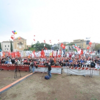 Foto Nicoloro G.  16/10/2010 Roma  Manifestazione nazionale Fiom-CGIL con cortei e comizio finale in piazza San Giovanni. nella foto Manifestanti in piazza San Giovanni