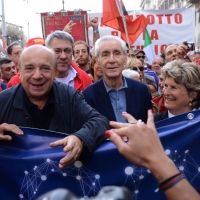 Foto Nicoloro G. 12/10/2013 Roma Manifestazione nazionale in difesa della Costituzione, ” La via maestra “, organizzata dalla FIOM. nella foto Augusto Zagrebelsky – Stefano Rodotà - Sandra Bonsanti   