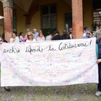 Foto Nicoloro G. 02/06/2013 Bologna Manifestazione in difesa della Costituzione organizzata da " Libertà e Giustizia " dal titolo " Non è cosa vostra ". nella foto Manifestanti e striscione 