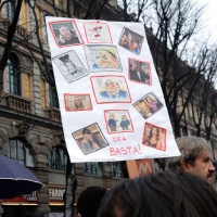 Foto Nicoloro G. 13/02/2011 Milano Manifestazione delle donne " Se non ora quando ? " per la dignita' del soggetto donna e contro Berlusconi. nella foto Un cartello di protesta