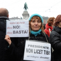Foto Nicoloro G. 13/02/2011 Milano Manifestazione delle donne \" Se non ora quando ? \" per la dignita\' del soggetto donna e contro Berlusconi. nella foto Manifestante con cartelli di protesta