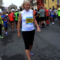 Foto Nicoloro G.   09/11/2014   Ravenna    Sedicesima edizione della " Maratona Internazionale Ravenna Città d Arte ". nella foto  l' olimpionica di canottaggio ed ex ministro Josefa Idem, che ha partecipato alla mezza maratona di 21,097 Km.