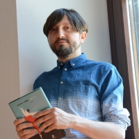 Foto Nicoloro G. 14/06/2013 Rimini Sesta edizione di " Mare di libri ", festival dei ragazzi che leggono, tre giorni di incontri, dibattiti, presentazioni dedicati ai ragazzi che amano la letteratura e la lettura. nella foto Matteo Cellini  