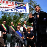 Foto Nicoloro G.   25/04/2014  Marzabotto ( Bologna )   Si celebra nella cittadina medaglia d' oro al Valore Militare la Festa della LIberazione con la partecipazione del presidente della Camera. nella foto don Maurizio Patriciello, parroco di Caivano, Terra dei Fuochi.