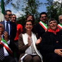 Foto Nicoloro G.   25/04/2014  Marzabotto ( Bologna )   Si celebra nella cittadina medaglia d' oro al Valore Militare la Festa della LIberazione con la partecipazione del presidente della Camera. nella foto il presidente della Camera Laura Boldrini tra il sindaco di Marzabotto Romano Franchi, a sinistra, e don Maurizio Patriciello, parroco di Caivano, Terra dei Fuochi.