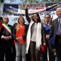 Foto Nicoloro G.   25/04/2014  Marzabotto ( Bologna )   Si celebra nella cittadina medaglia d' oro al Valore Militare la Festa della LIberazione con la partecipazione del presidente della Camera. nella foto il presidente della Camera Laura Boldrini saluti il numeroso pubblico che ha partecipato alla cerimonia.