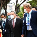 Foto Nicoloro G.   18/08/2020   Rimini  Giornata di apertura del Meeting di CL 2020, che in questa edizione ha per titolo ' Privi di meraviglia, restiamo sordi al sublime '. nella foto da sinistra il neo direttore del Meeting Emmanuele Forlani, l' ex presidente BCE Mario Draghi e il presidente Fondazione Meeting Bernhard Scholz.