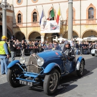 Foto Nicoloro G. 18/05/2012 Ravenna La 36° edizione del Rally 1000 Miglia, che conta la partecipazione di ben 382 auto storiche, passa da Ravenna per il controllo a timbro. nella foto Un auto partecipante