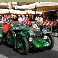 Foto Nicoloro G. 18/05/2012 Ravenna La 36° edizione del Rally 1000 Miglia, che conta la partecipazione di ben 382 auto storiche, passa da Ravenna per il controllo a timbro. nella foto Un auto partecipante