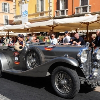 Foto Nicoloro G. 18/05/2012 Ravenna La 36° edizione del Rally 1000 Miglia, che conta la partecipazione di ben 382 auto storiche, passa da Ravenna per il controllo a timbro. nella foto Un auto partecipante