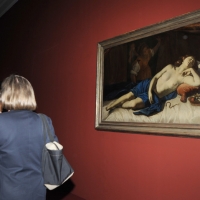 Foto Nicoloro G. 21/09/2011 Milano Presentata alla stampa la mostra ” Artemisia Gentileschi. Storia di una passione “, al palazzo Reale dal 22 settembre 2011 al 29 gennaio 2012. nella foto Visitatori in una sala della Mostra