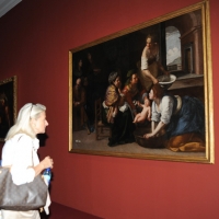 Foto Nicoloro G. 21/09/2011 Milano Presentata alla stampa la mostra ” Artemisia Gentileschi. Storia di una passione “, al palazzo Reale dal 22 settembre 2011 al 29 gennaio 2012. nella foto Visitatori in una sala della Mostra