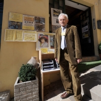 Foto Nicoloro G. 03/01/2012 Santarcangelo di Romagna ( Rimini ) Primo ed unico in Italia " Museo del bottone ", ricco di 8500 pezzi provenienti da tutto il mondo. nella foto Giorgio Gallavotti