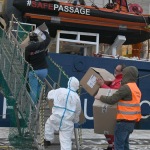 Foto Nicoloro G.   03/01/2024   Porto Corsini - Ravenna   Ha attraccato nel porto di Ravenna la nave di Medici senza Frontiere Geo Barents con a bordo 336 migranti. Di questi 229 sono uomini, 3 donne e 34 minori di cui 27 non accompagnati. Provenienti da diversi paesi, come Pakistan, Eritrea, Egitto, Yemen, Siria e anche Palestina, verrano ripartiti equamente, secondo un piano del Viminale, tra Lombardia, Toscana ed Emilia-Romagna. nella foto vengono cxaricati a bordo generi di prima assistenza come coperte e calzature.