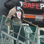 Foto Nicoloro G.   03/01/2024   Porto Corsini - Ravenna   Ha attraccato nel porto di Ravenna la nave di Medici senza Frontiere Geo Barents con a bordo 336 migranti. Di questi 229 sono uomini, 3 donne e 34 minori di cui 27 non accompagnati. Provenienti da diversi paesi, come Pakistan, Eritrea, Egitto, Yemen, Siria e anche Palestina, verrano ripartiti equamente, secondo un piano del Viminale, tra Lombardia, Toscana ed Emilia-Romagna. nella foto un momento dello sbarco dei migranti.