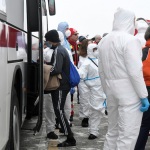 Foto Nicoloro G.   03/01/2024   Porto Corsini - Ravenna   Ha attraccato nel porto di Ravenna la nave di Medici senza Frontiere Geo Barents con a bordo 336 migranti. Di questi 229 sono uomini, 3 donne e 34 minori di cui 27 non accompagnati. Provenienti da diversi paesi, come Pakistan, Eritrea, Egitto, Yemen, Siria e anche Palestina, verrano ripartiti equamente, secondo un piano del Viminale, tra Lombardia, Toscana ed Emilia-Romagna. nella foto i migranti vengono fatti salire su un pulmino della Croce Rossa per essere trasferiti al palazzetto dello Sport dove verranno sottoposti alle prime pratiche di assistenza medica ed identificazione.