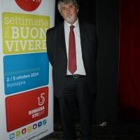Foto Nicoloro G.    05/10/2014  Forlì ( FC )  In conclusione della " Settimana del Buon Vivere ", iniziativa ideata e organizzata dalla Lega Coop Romagna, un incontro con intervista al ministro del Lavoro. nella foto il ministro Giuliano Poletti.