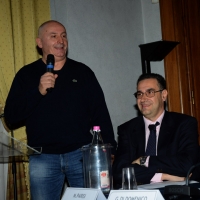 Foto Nicoloro G. 27/01/2014   Milano  17° edizione del premio " L' Altropallone ". nella foto la testimonianza dellì allenatore della squadra di calcio del carcere di Bollate con il direttore del carcere Massimo Parisi.